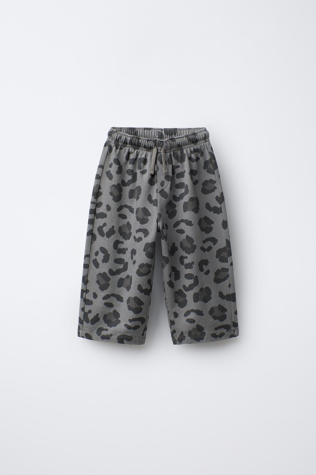 БРЮКИ STRAIGHT ИЗ МЯГКОЙ ТКАНИ С АНИМАЛИСТИЧЕСКИМ ПРИНТОМ