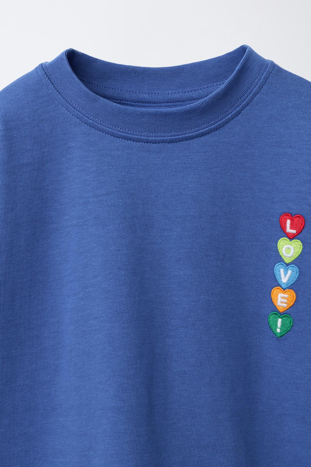 ФУТБОЛКА С НАШИВКОЙ И ВЫШИВКОЙ