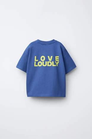 Футболка с нашивкой и вышивкой- Заказать в России