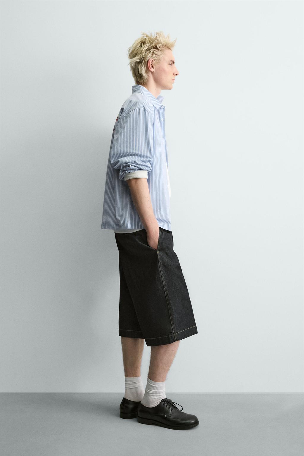 РУБАШКА В ПОЛОСКУ С ТЕКСТОВЫМ ПРИНТОМ