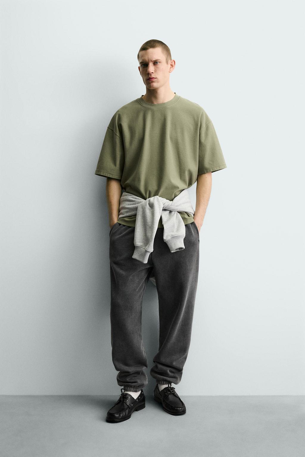 БАЗОВАЯ ФУТБОЛКА ИЗ РЕЛЬЕФНОЙ ТКАНИ