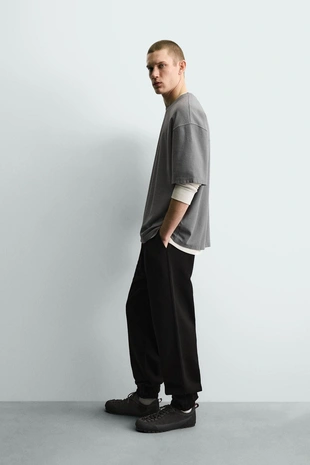 Базовая футболка из рельефной ткани