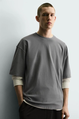 Базовая футболка из рельефной ткани- Заказать в России