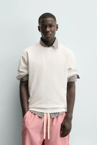 Футболка с принтом в виде кубиков- Заказать в России