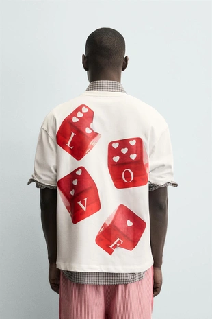 Футболка с принтом в виде кубиков- Заказать в России