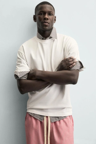 Футболка с принтом в виде кубиков- Заказать в России