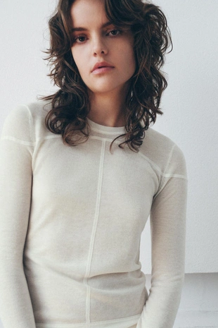 Тонкий свитер из смесовой шерсти