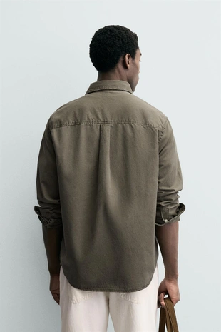 Рубашка из струящейся ткани с эффектом потертости