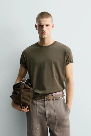 Футболка с вышитым сердцем- Заказать в России