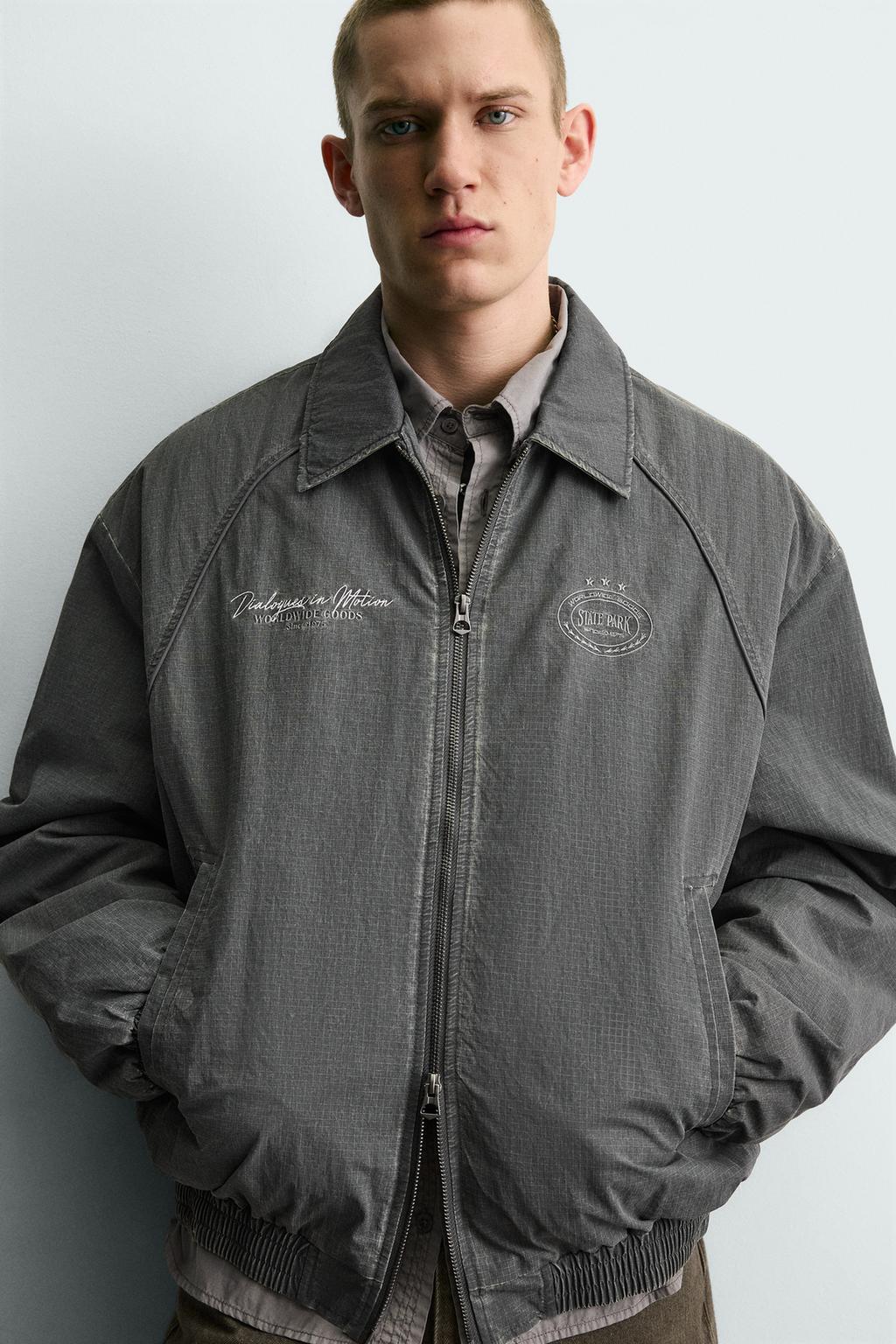 УТЕПЛЕННАЯ КУРТКА С РЕЛЬЕФНОЙ ТКАНЬЮ