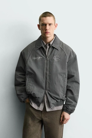 Утепленная куртка с рельефной тканью- Заказать в России