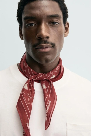 Бандана с принтом сердечек- Заказать в России