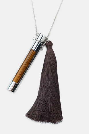 Ожерелье с металлическими трубками и бахромой- Заказать в России