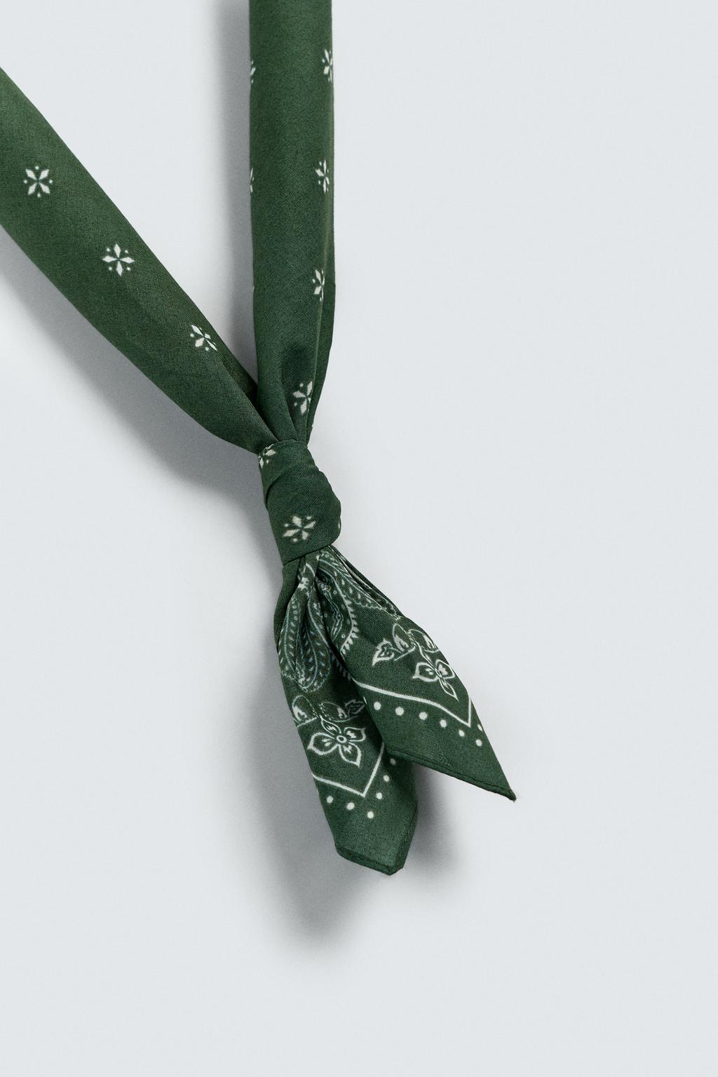 БАНДАНА С ПРИНТОМ ПЕЙСЛИ