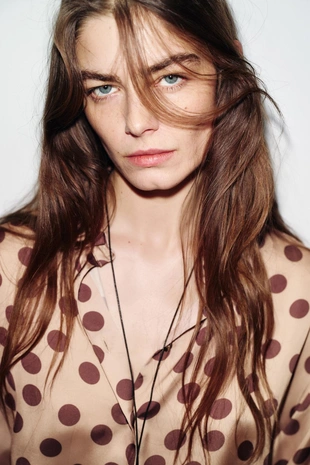 Атласная рубашка в горошек- Заказать в России