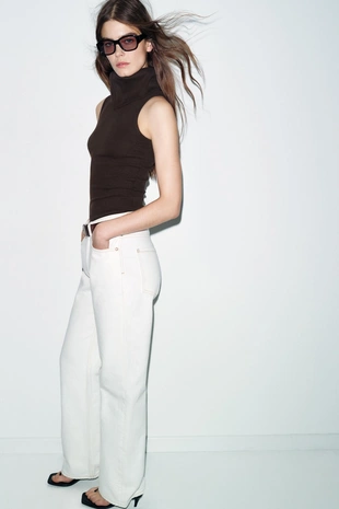 Топ с воротником-стойкой без рукавов- Заказать в России