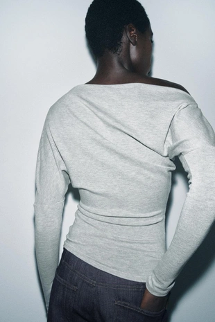 Топ асимметричного кроя из мягкой ткани- Заказать в России