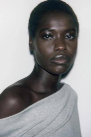 Топ асимметричного кроя из мягкой ткани- Заказать в России