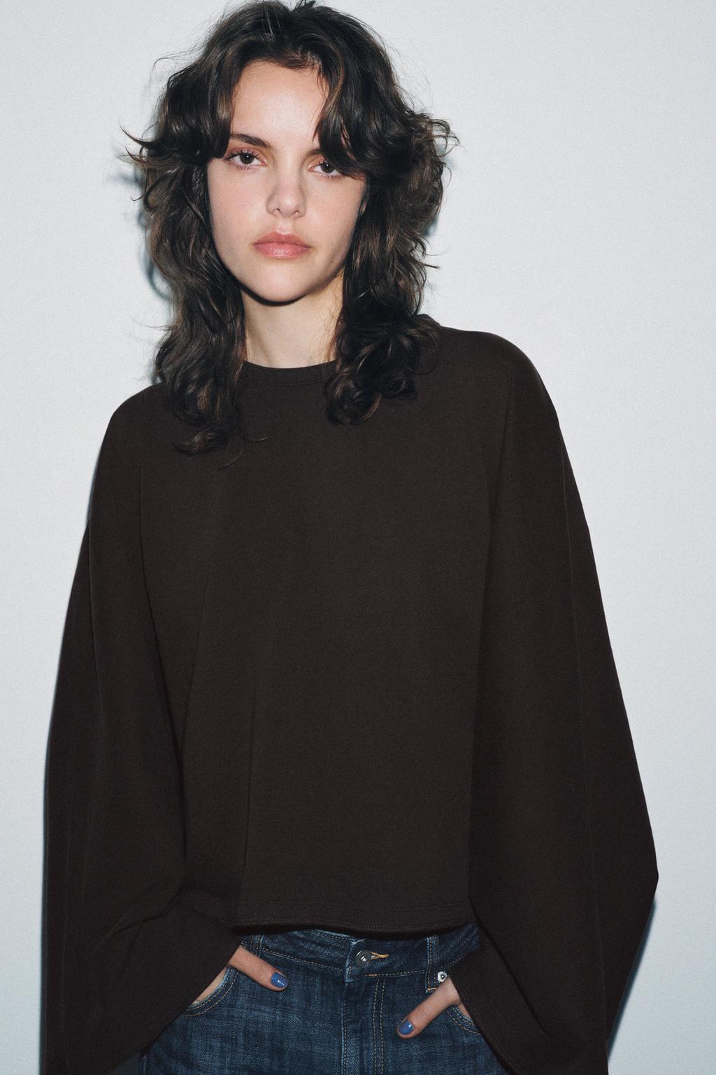 ФУТБОЛКА С РУКАВАМИ-КРЫЛЫШКАМИ