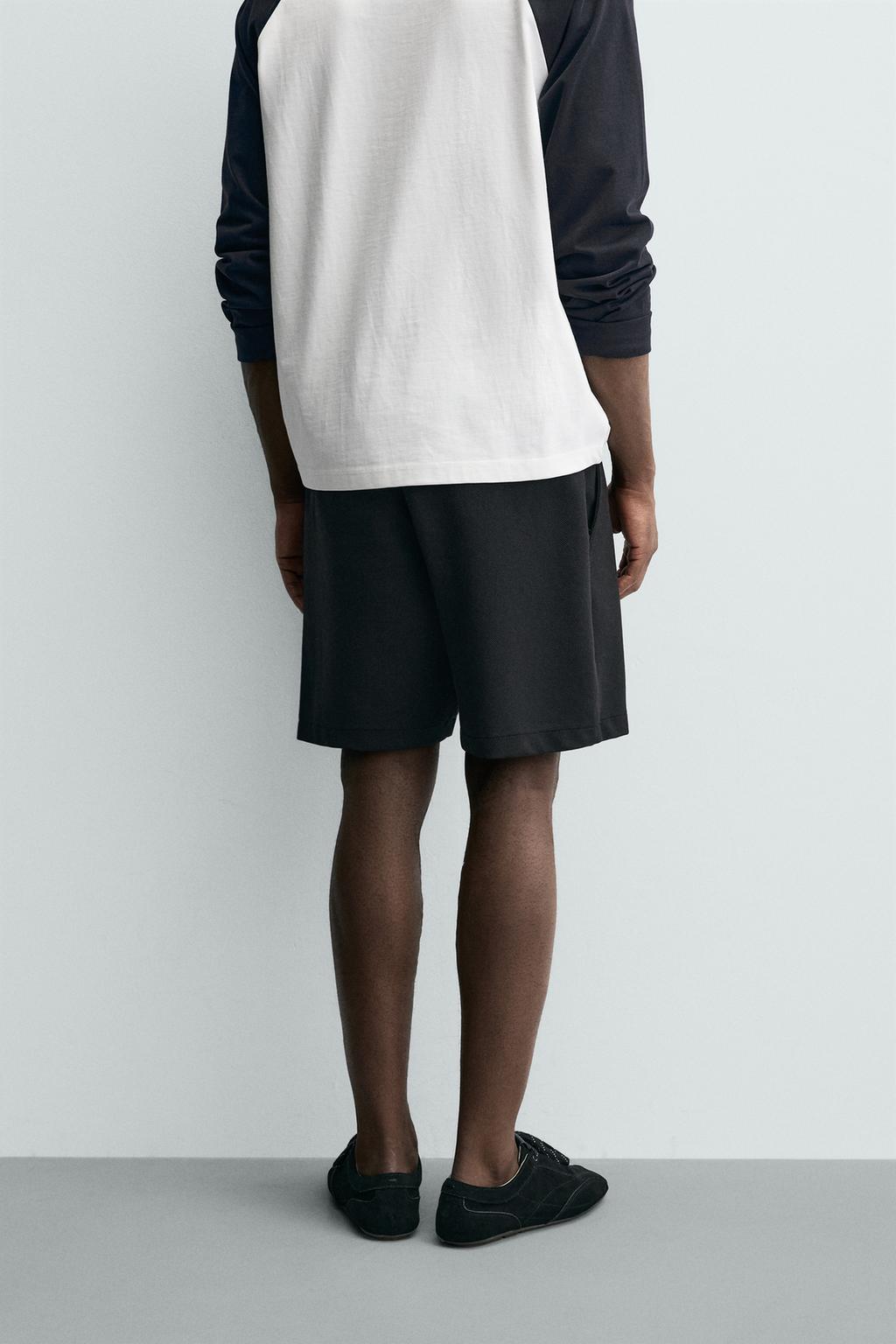 Комфортабельные текстурированные бермуды