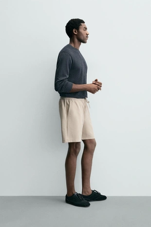 Бермуды из текстурированной ткани комфорт- Заказать в России