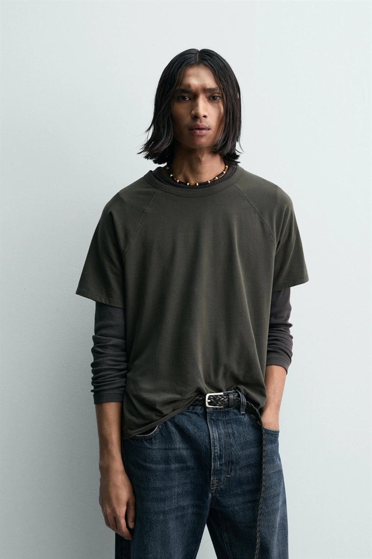 Легкая рэгланская футболка