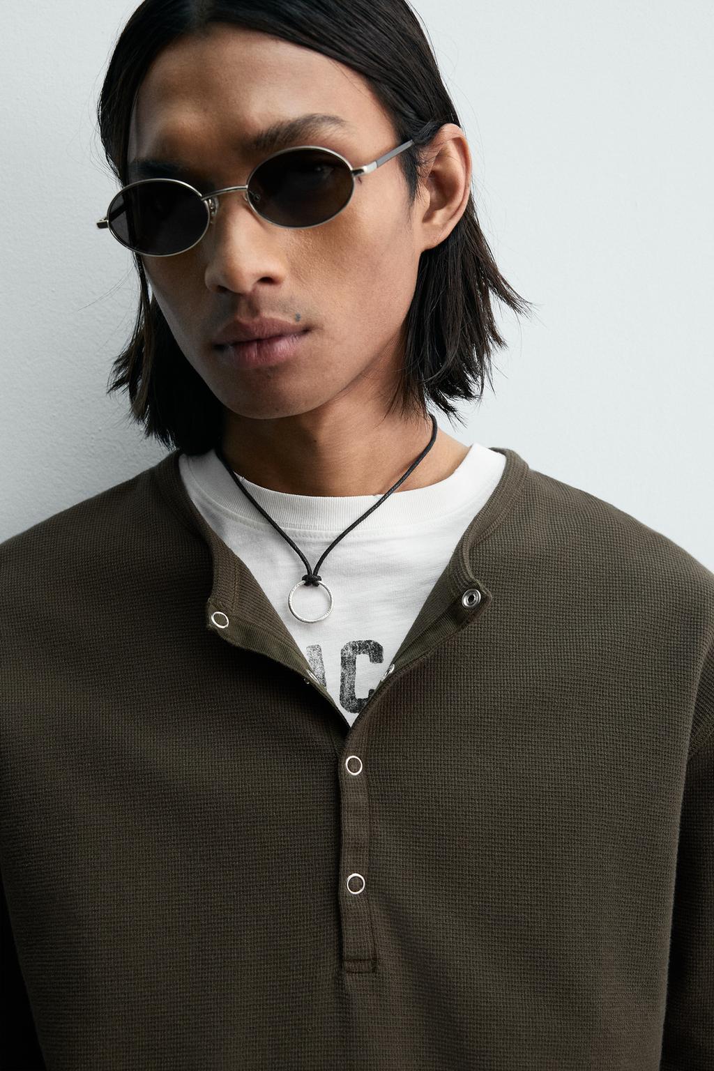 ФУТБОЛКА С ВОРОТНИКОМ НА КНОПКАХ ВАФЕЛЬНОГО ПЕРЕПЛЕТЕНИЯ — LIMITED EDITION