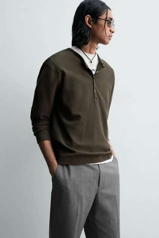 Футболка с воротником на кнопках вафельного переплетения — LIMITED EDITION- Заказать в России