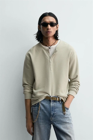 Футболка с воротником на кнопках вафельного переплетения — LIMITED EDITION- Заказать в России