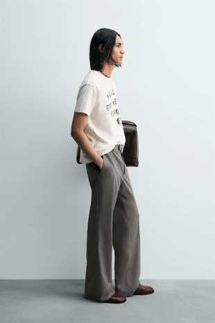 Футболка свободного кроя с эффектом потертости- Заказать в России