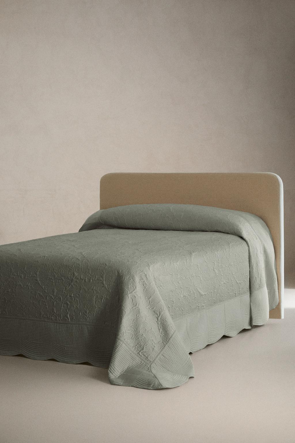 Стежковое одеяло с объемным узором