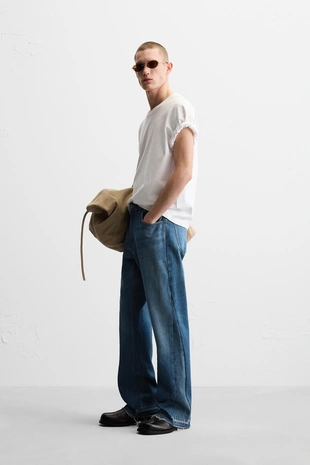 Джинсы FLARE FIT с разрезами