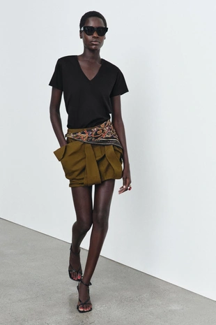 Футболка INTERLOCK с V-образным вырезом- Заказать в России