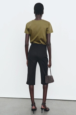 Футболка из трикотажа INTERLOCK с V-образным вырезом- Заказать в России