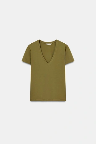 Футболка из трикотажа INTERLOCK с V-образным вырезом- Заказать в России