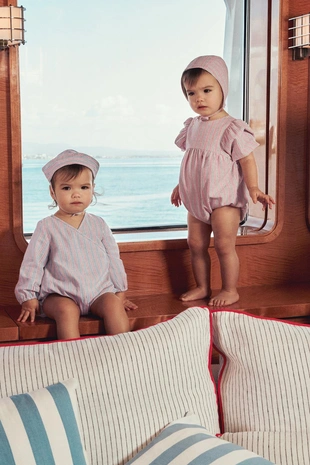 Зара таймлес - полосатая шапка- Заказать в России