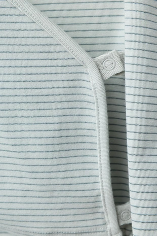 Комплект из боди и брюк-шароваров в полоску- Заказать в России