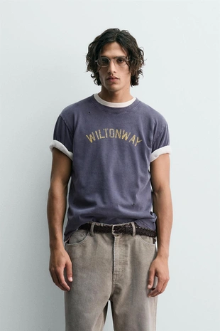 Футболка из ткани с эффектом потертости с принтом-номером- Заказать в России