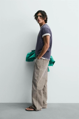 Футболка из ткани с эффектом потертости с принтом-номером- Заказать в России