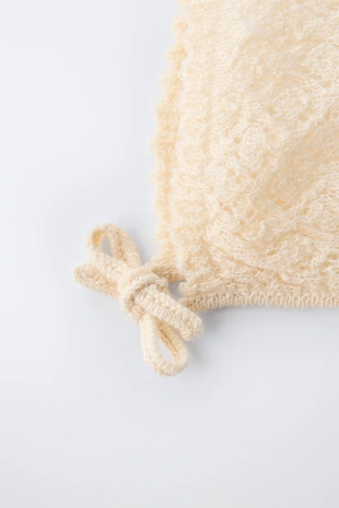 Вязаный чепчик ажурной вязки- Заказать в России