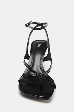 Кожаные босоножки на каблуке- Заказать в России