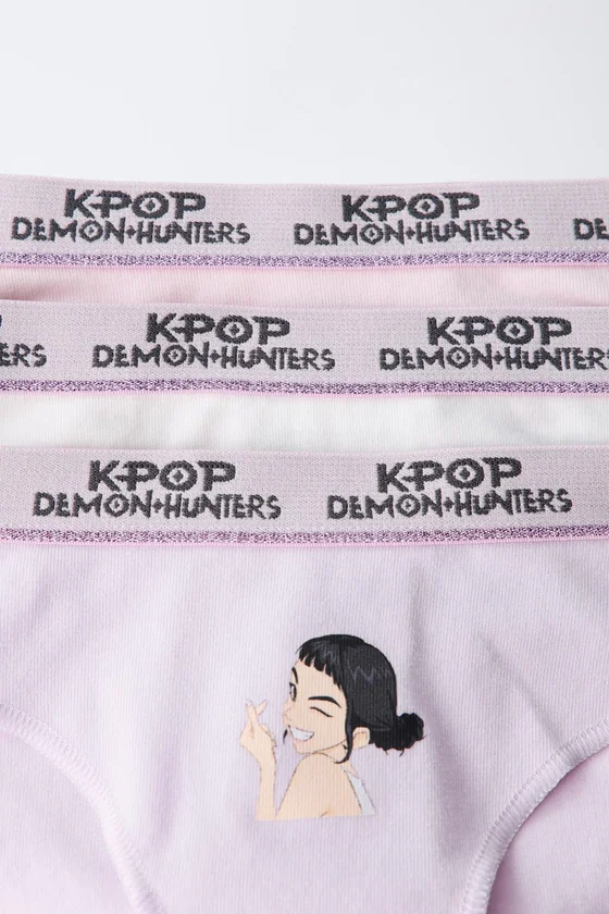6-14 ЛЕТ/НАБОР ИЗ ТРЕХ ТРУСОВ «Kpop Demon Hunters» © Netflix