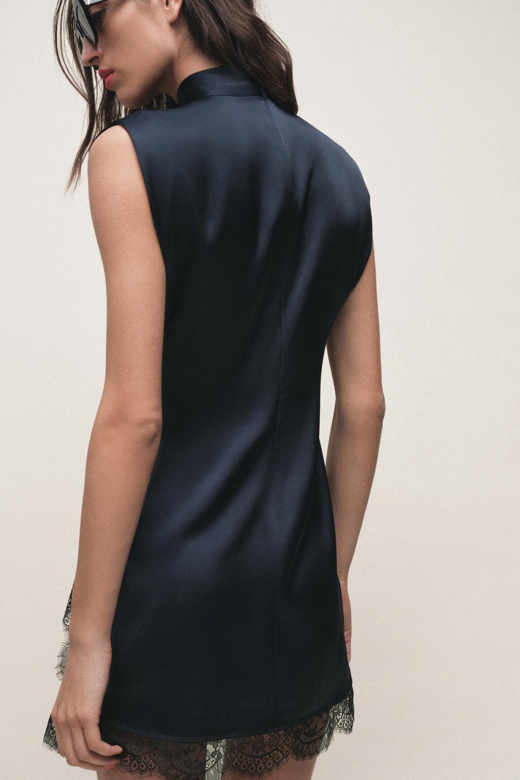 КОМБИНИРОВАННОЕ МИНИ-ПЛАТЬЕ С КРУЖЕВОМ