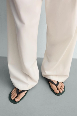 Сандалии с ремешками- Заказать в России