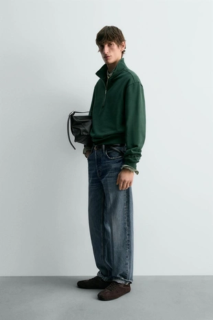 Толстовка классического кроя с воротником на молнии- Заказать в России