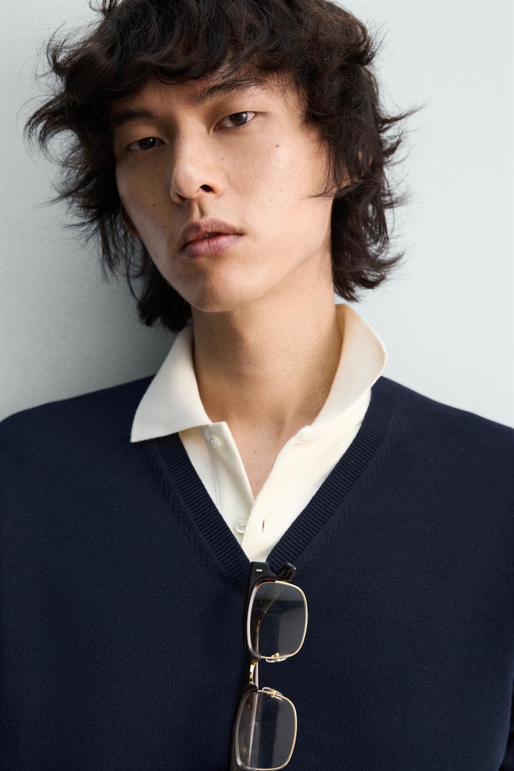 СВИТЕР СВОБОДНОГО КРОЯ С V-ОБРАЗНЫМ ВЫРЕЗОМ