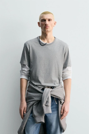 Футболка классического кроя- Заказать в России