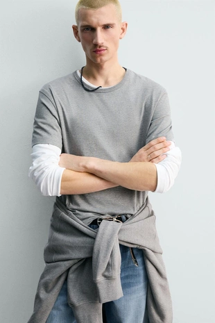 Футболка классического кроя- Заказать в России