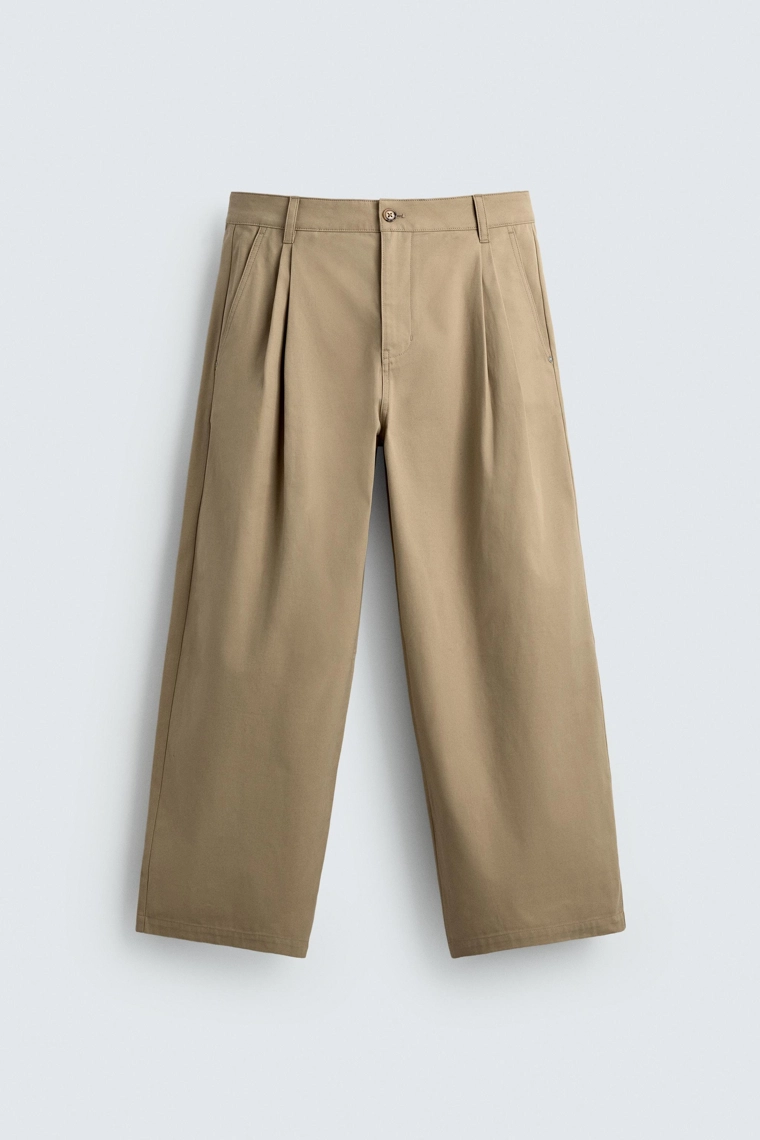 Широкие брюки с защипами