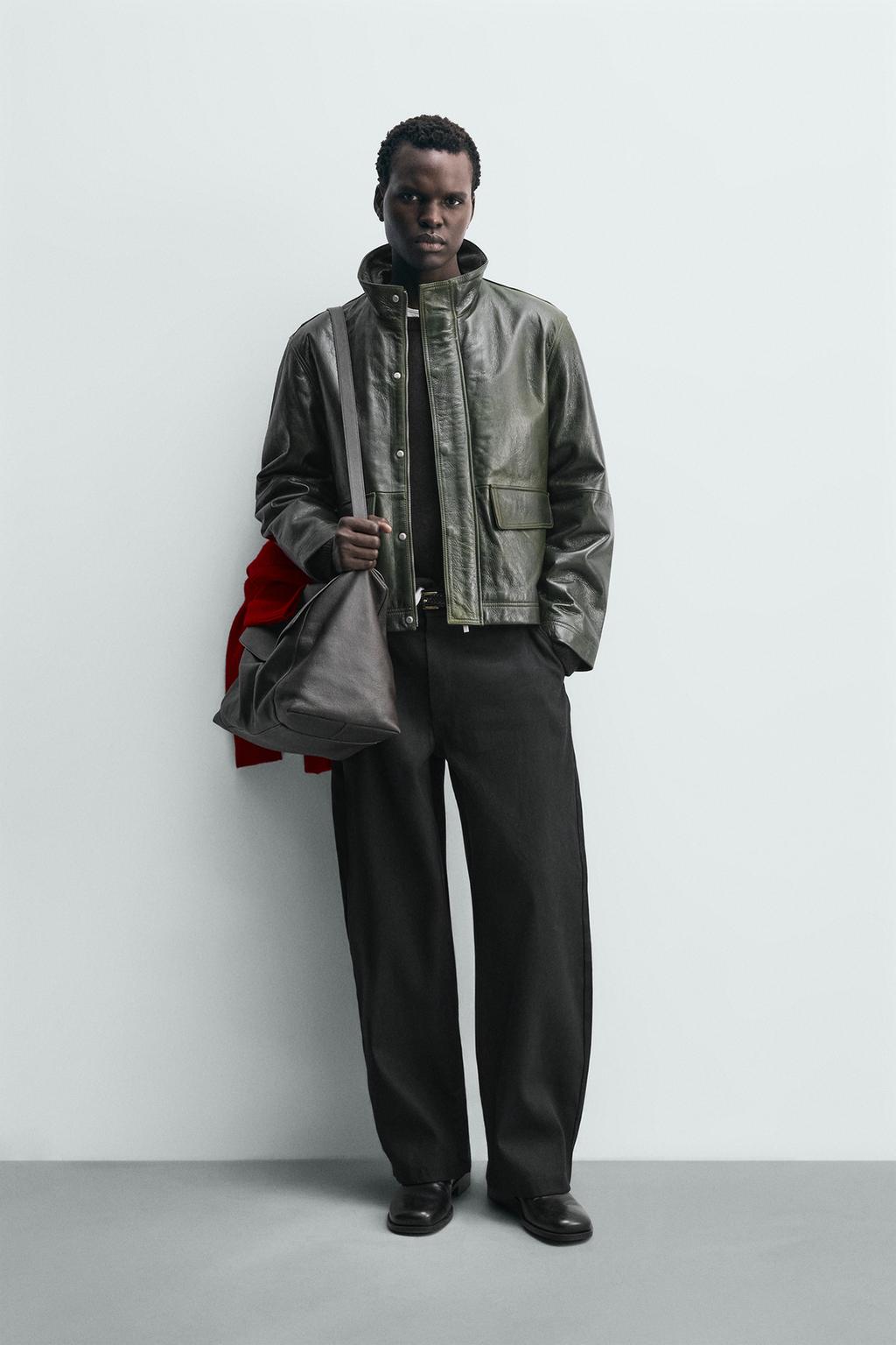 КОЖАНАЯ КУРТКА С КАРМАНАМИ